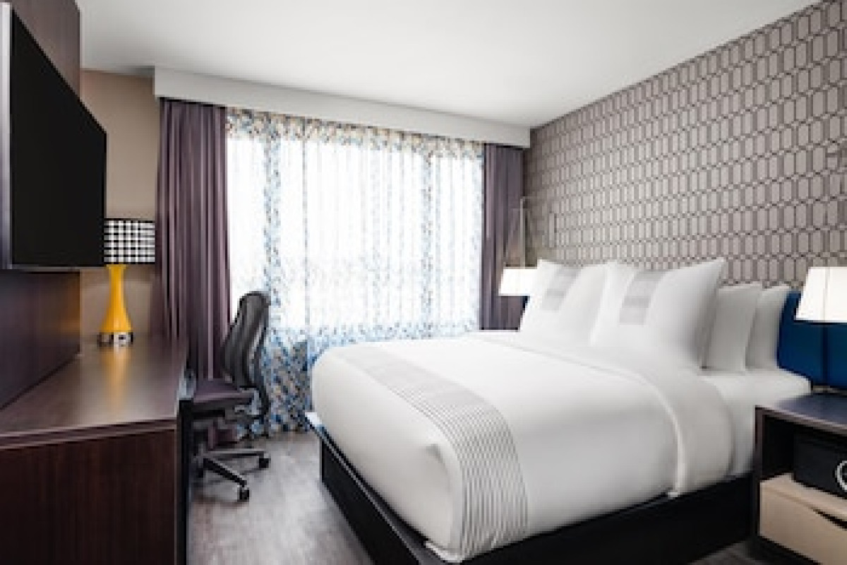 GLO BEST WESTERN BRONX NYC