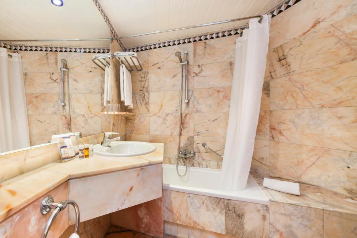 Hotel Globales Palmanova Palace