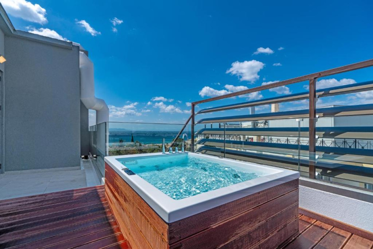 Glyfada Riviera Hotel