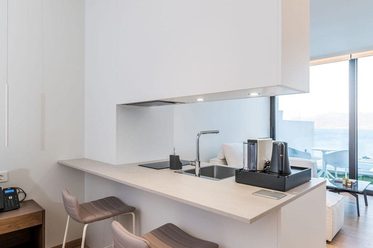 GM Exclusive Luxury Suites And SPA