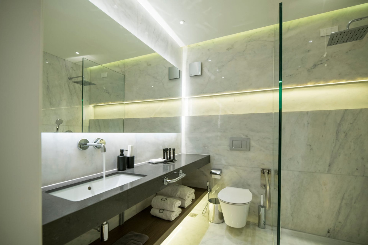 GM Exclusive Luxury Suites And SPA
