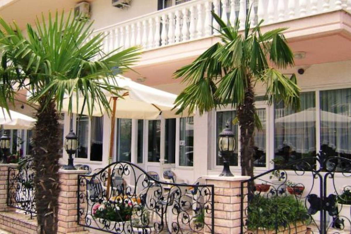 Gold Stern Hotel