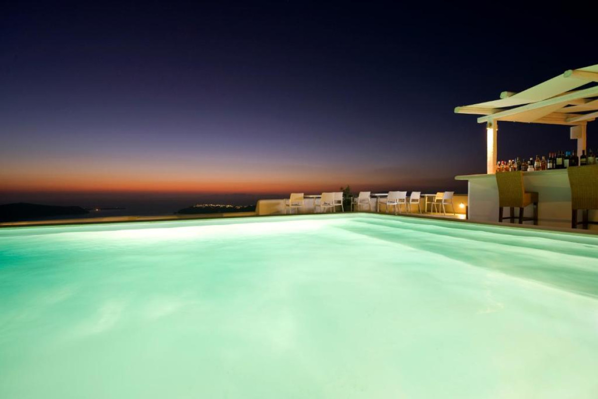 Gold Suites Santorini
