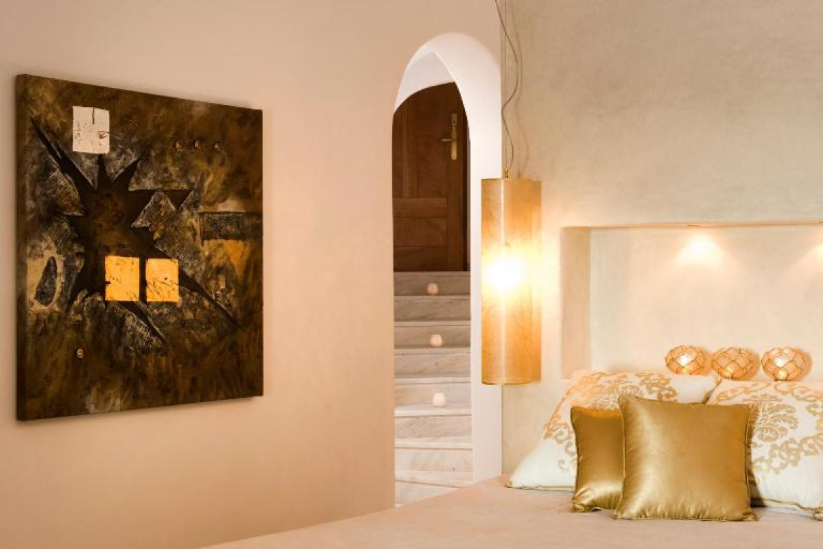 Gold Suites Santorini