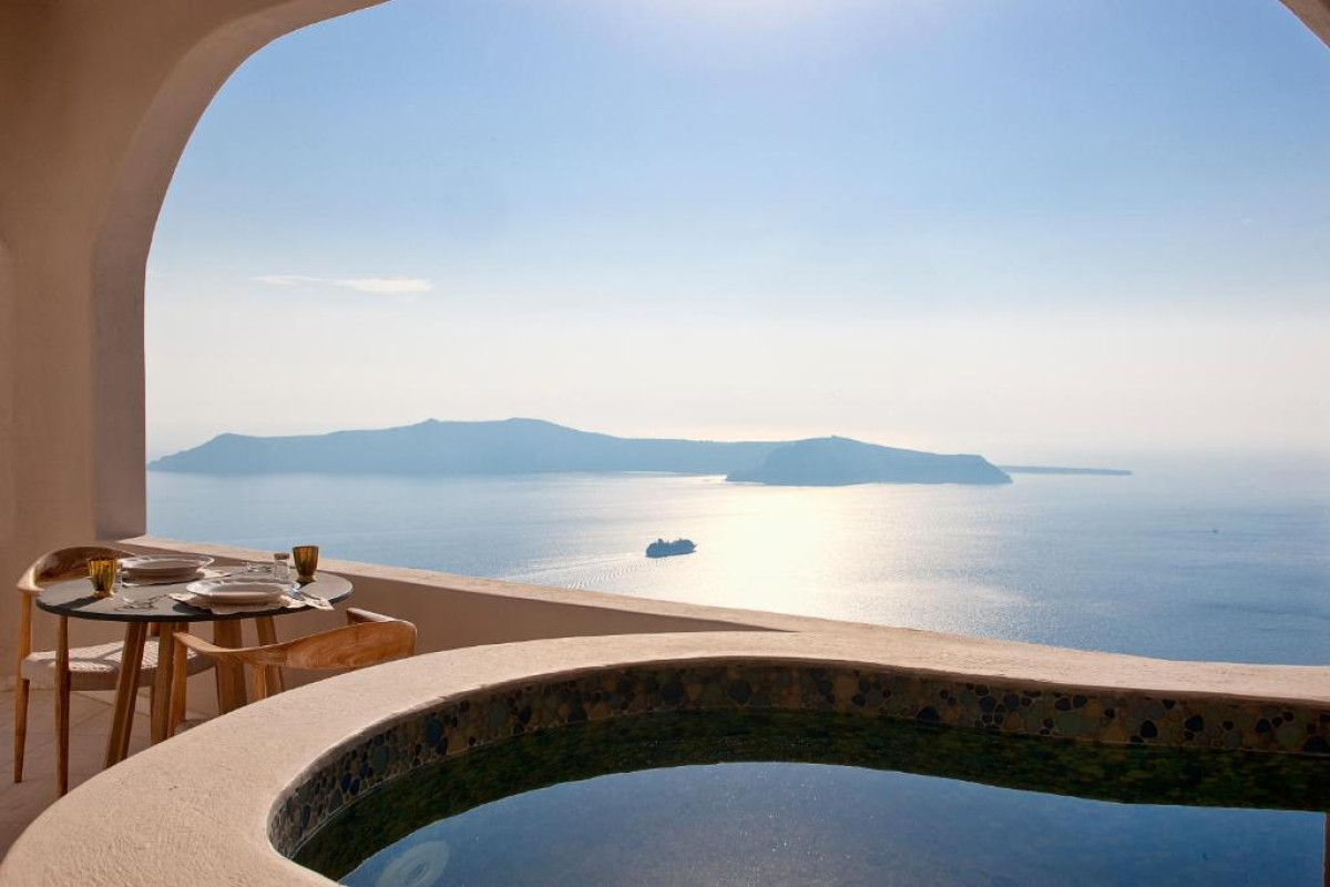 Gold Suites Santorini
