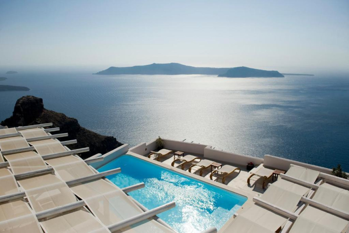 Gold Suites Santorini