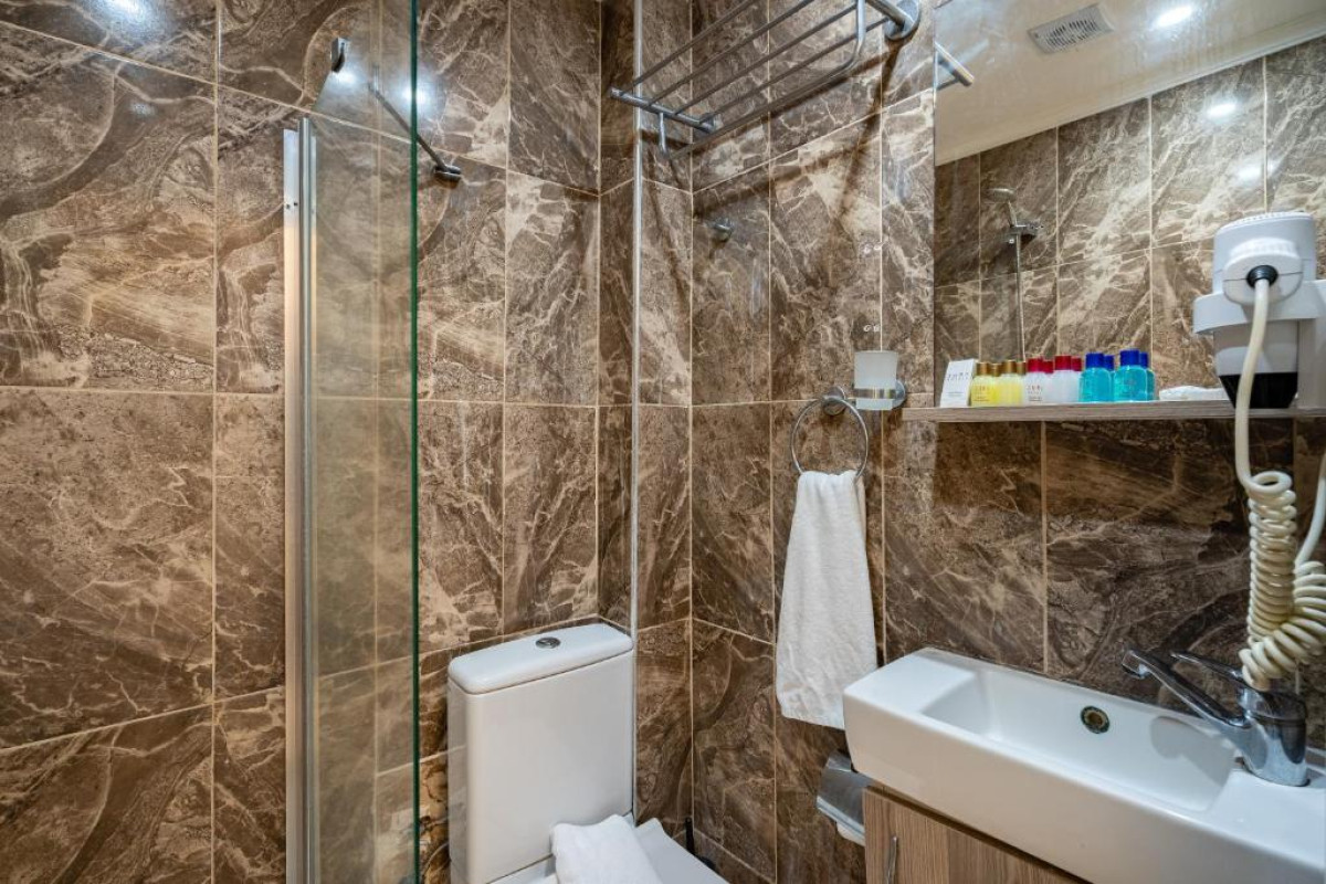 GOLDEN BEACH RESORT  SPA