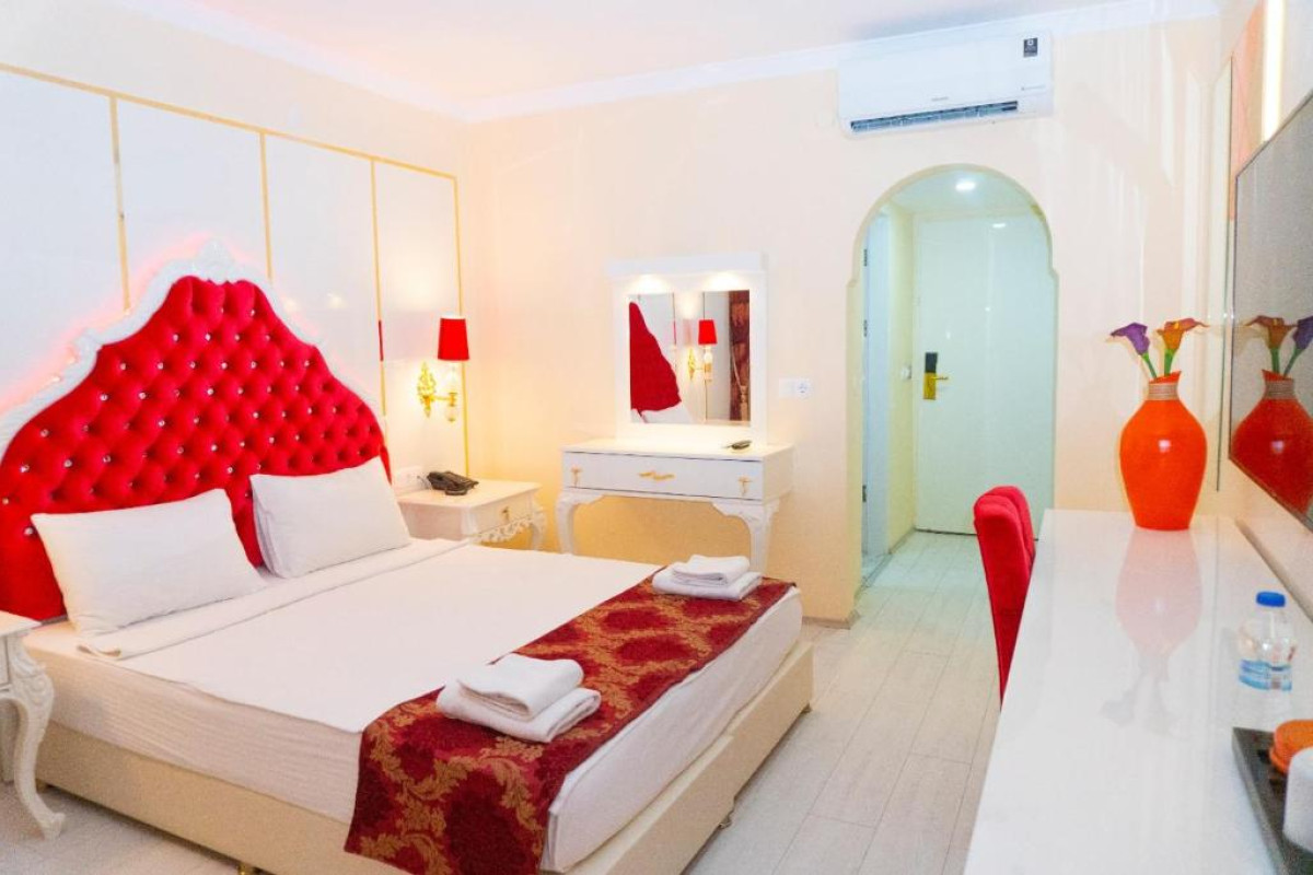 GOLDEN BEACH RESORT  SPA