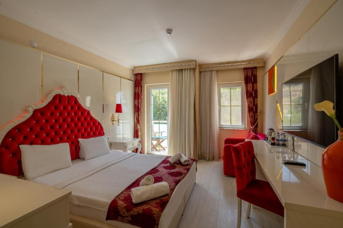 GOLDEN BEACH RESORT  SPA