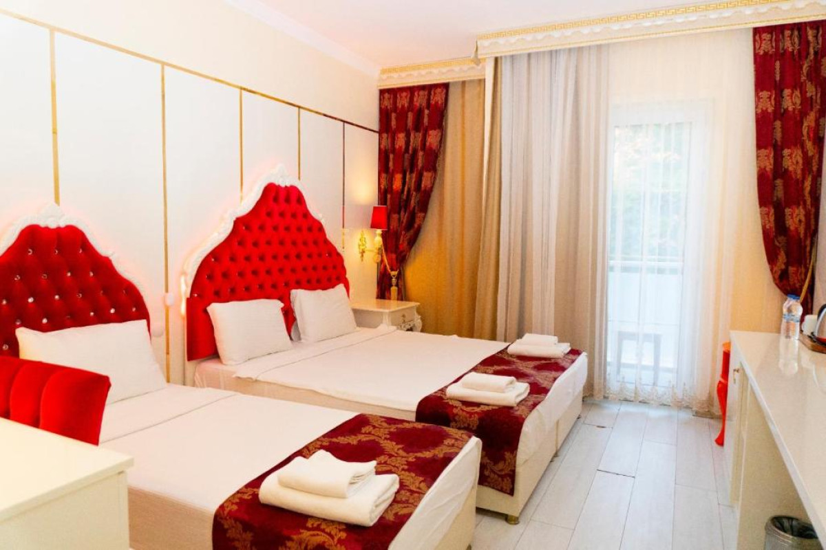 GOLDEN BEACH RESORT  SPA