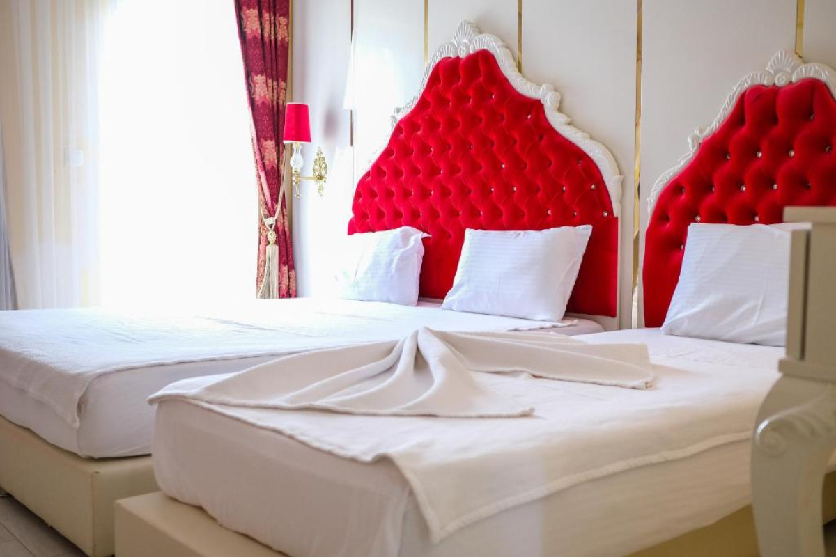 GOLDEN BEACH RESORT  SPA