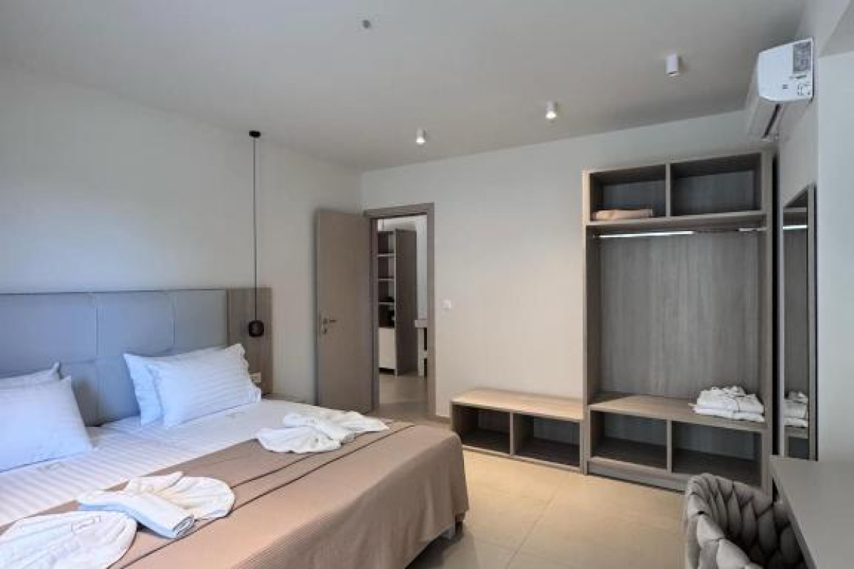 Golden Coast Suites