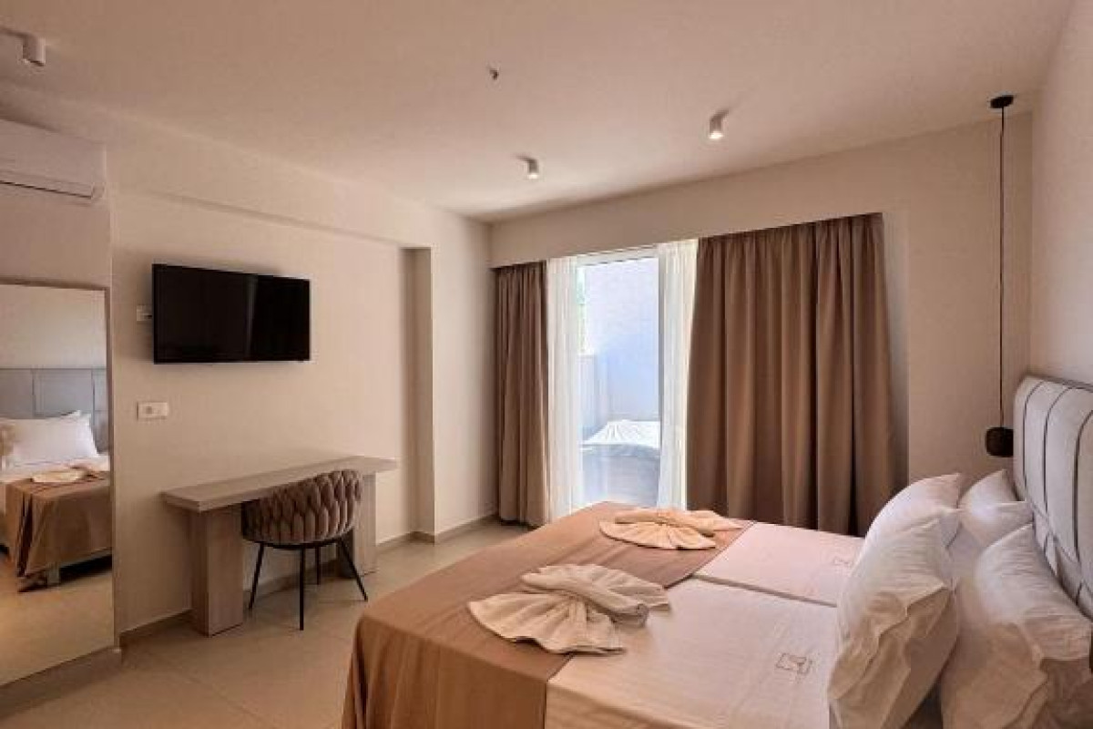 Golden Coast Suites