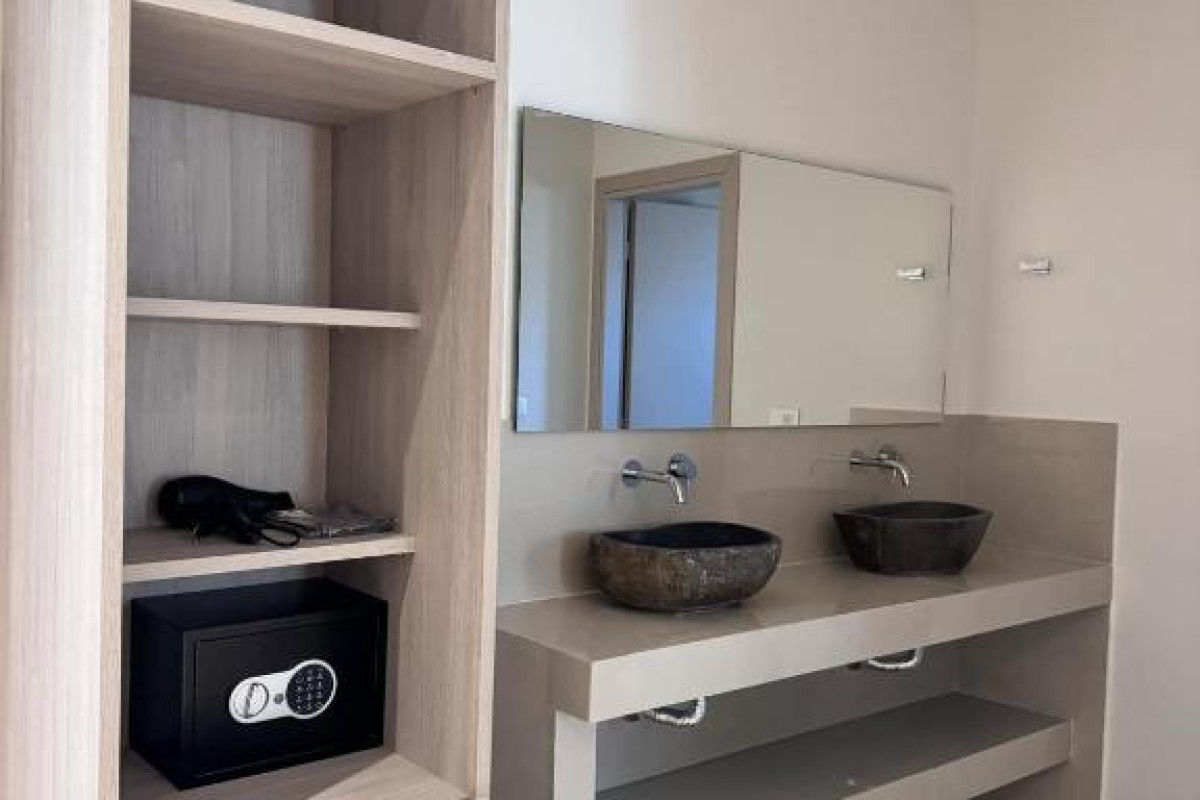 Golden Coast Suites