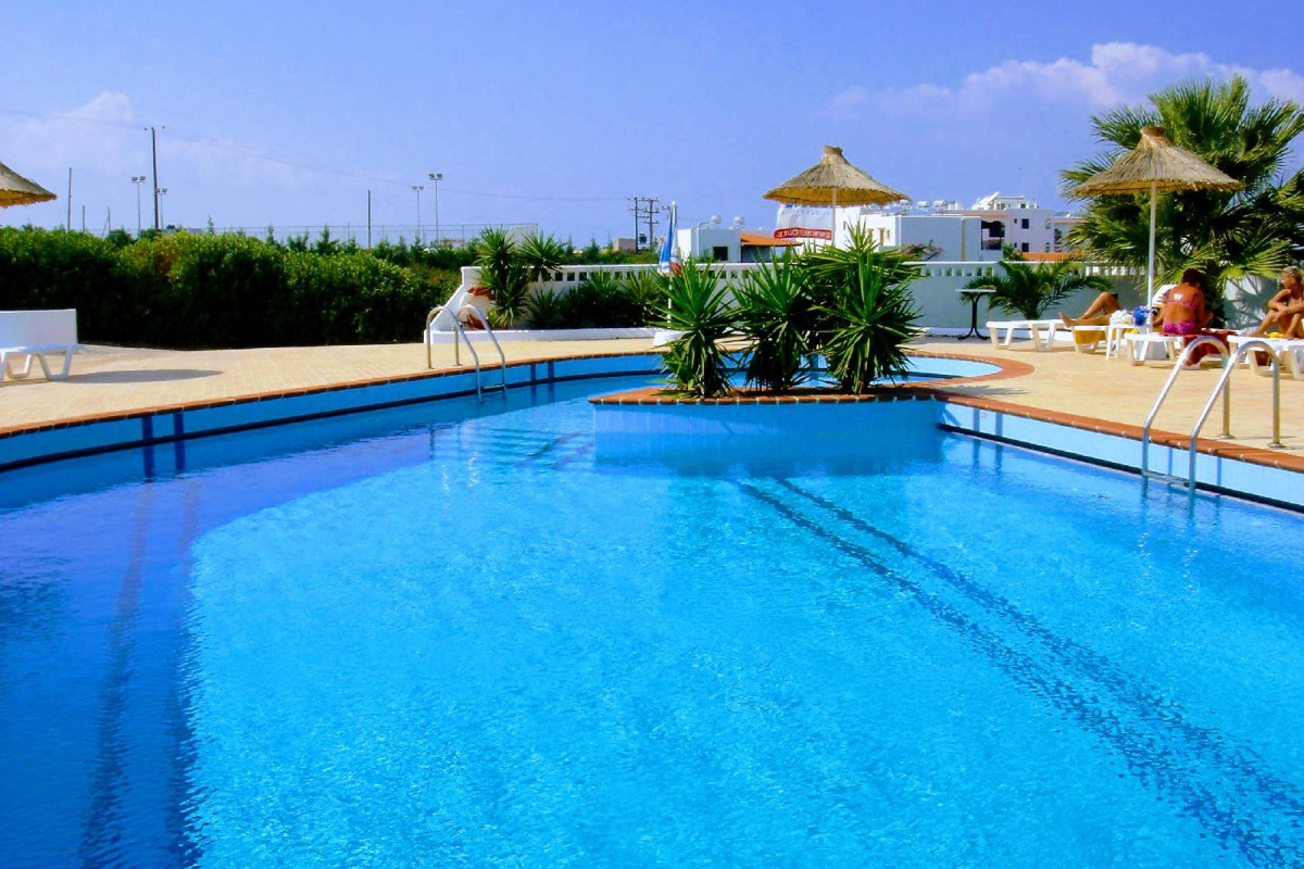 Golden Dream Apartments