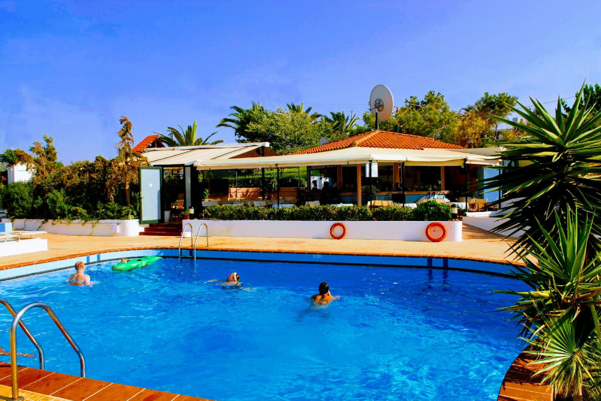 Golden Dream Apartments