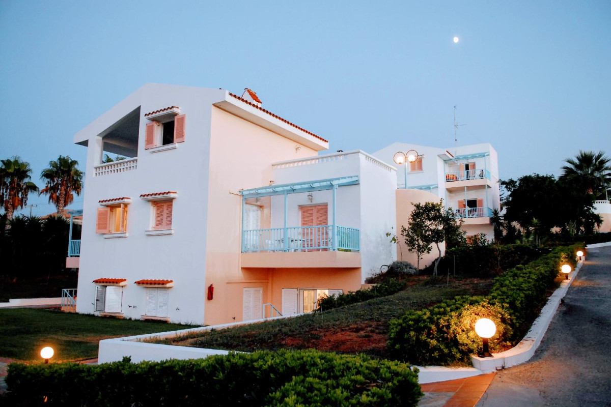 Golden Dream Apartments