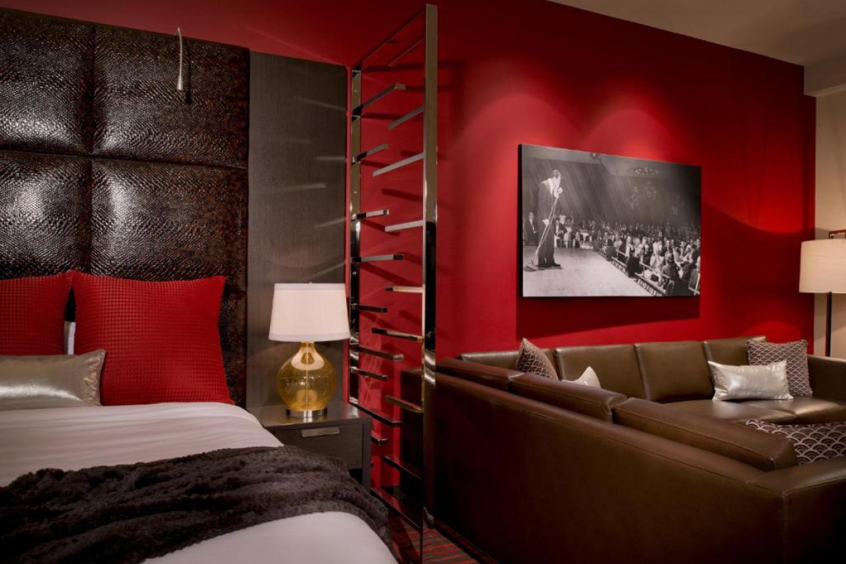 Golden Gate Hotel & Casino