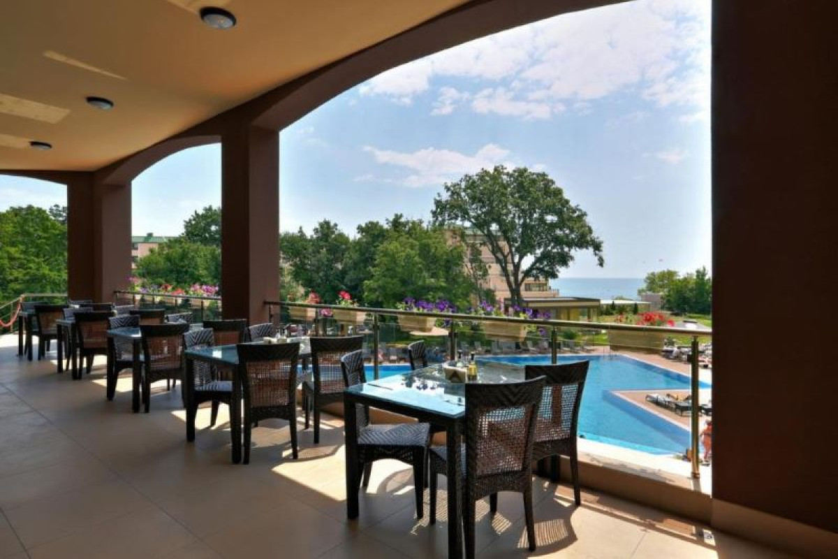 GOLDEN LINE HOTEL