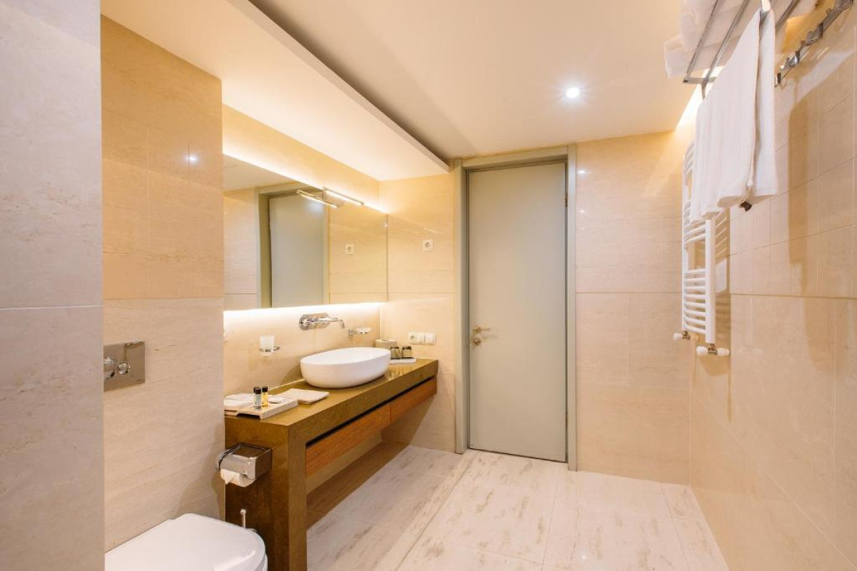 Golden Palace Hotel