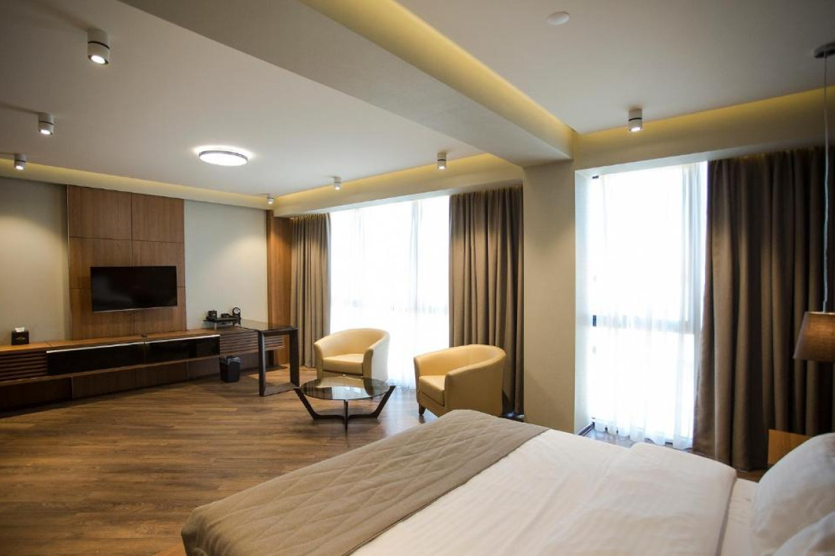 Golden Palace Hotel
