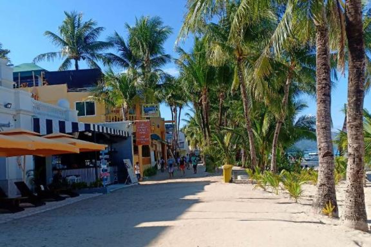 Golden Phoenix Hotel Boracay