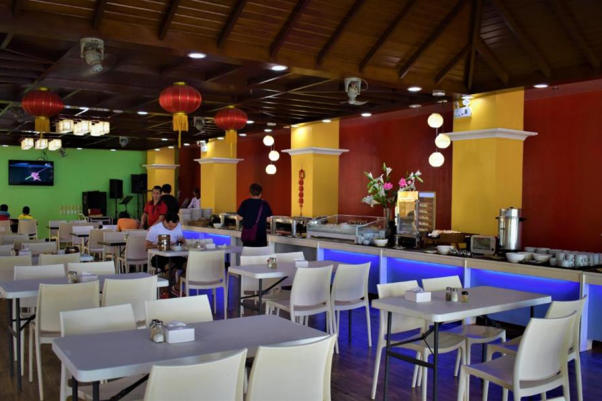 Golden Phoenix Hotel Boracay