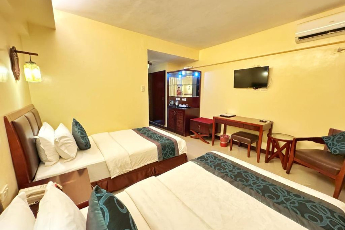 Golden Phoenix Hotel Boracay