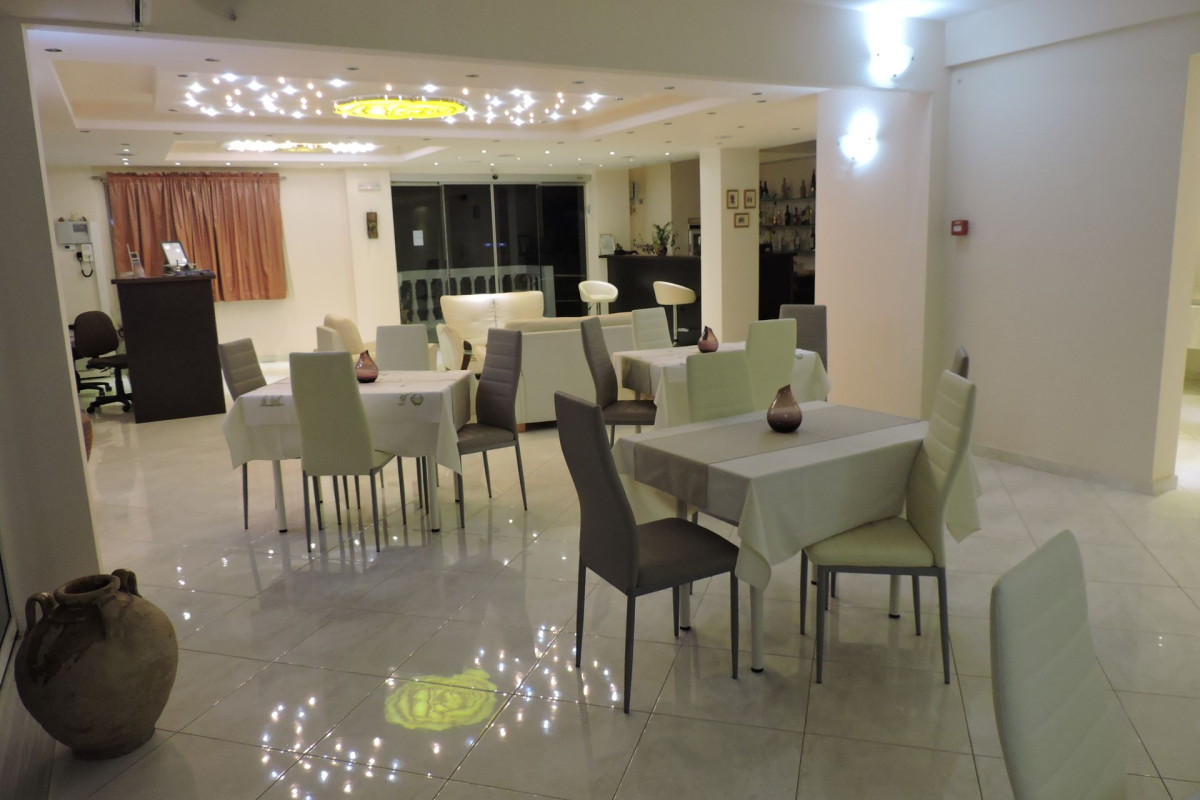 Golden Rose Suites