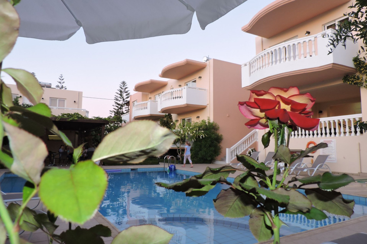 Golden Rose Suites