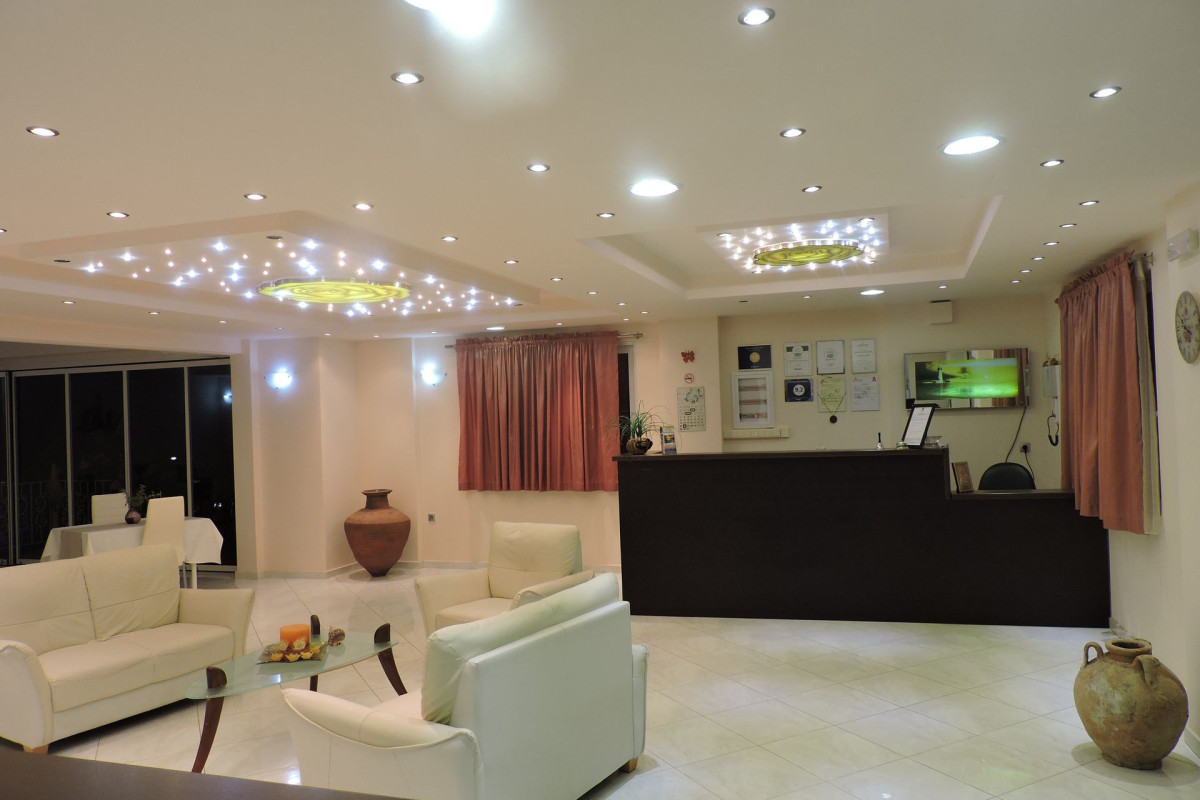 Golden Rose Suites
