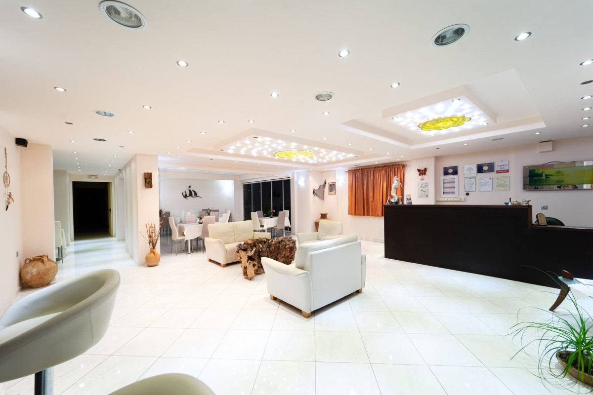 Golden Rose Suites