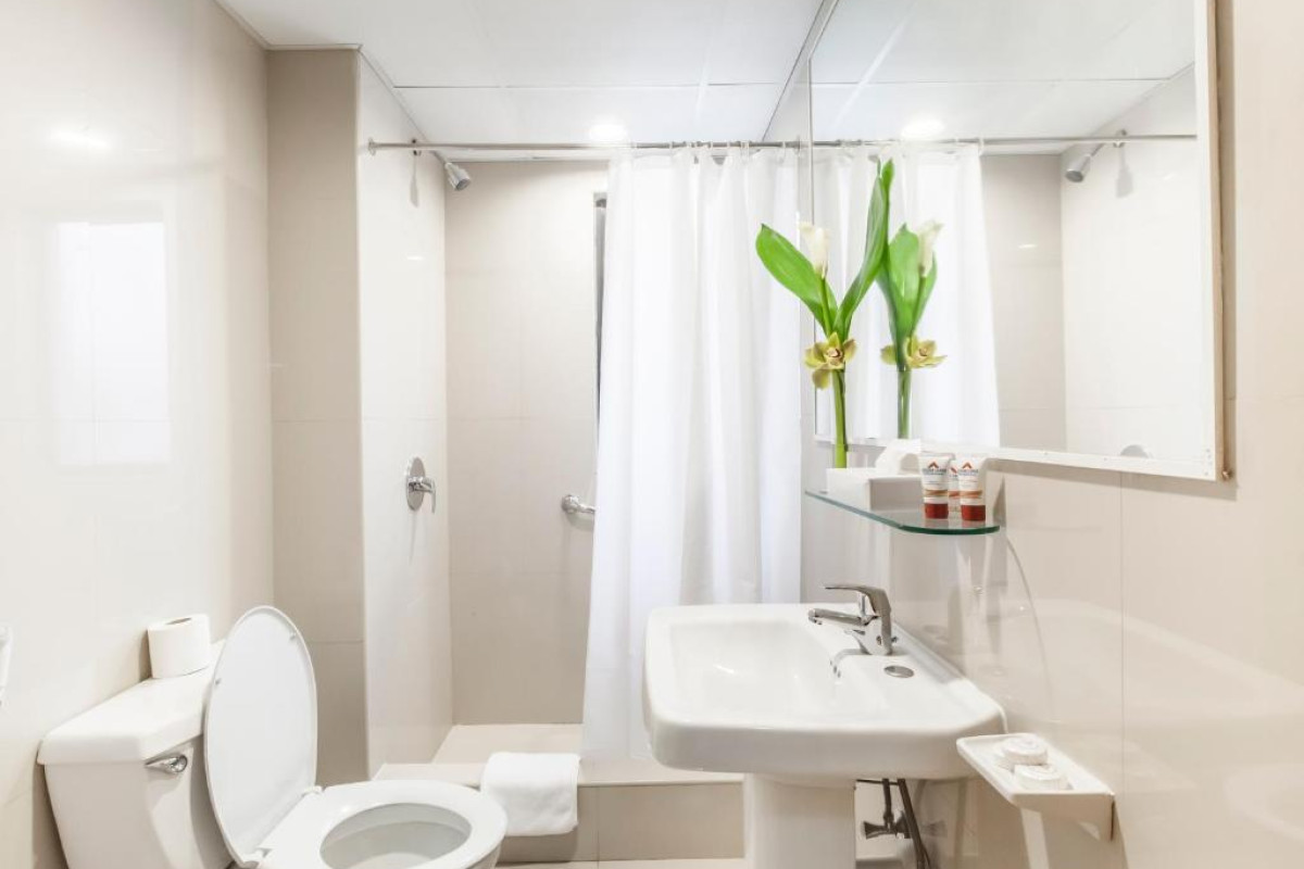 GOLDEN SANDS HOTEL APARTMENTS