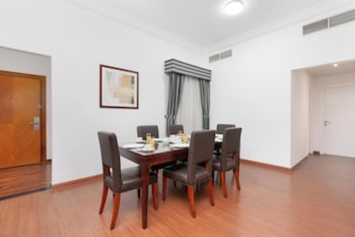 GOLDEN SANDS HOTEL & RESIDENCES