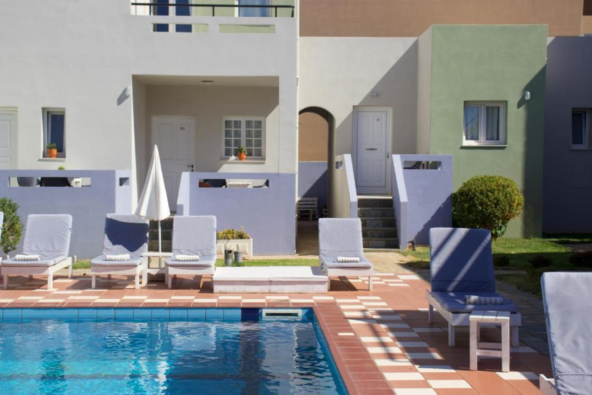 Golden Sun Boutique Malia