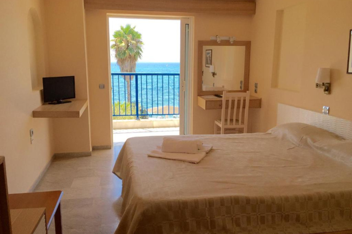 Golden Sun Hotel