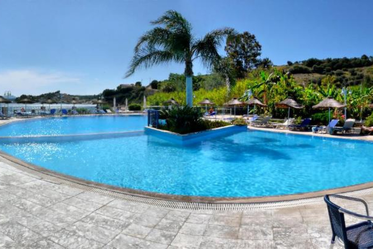 Golden Sun Hotel