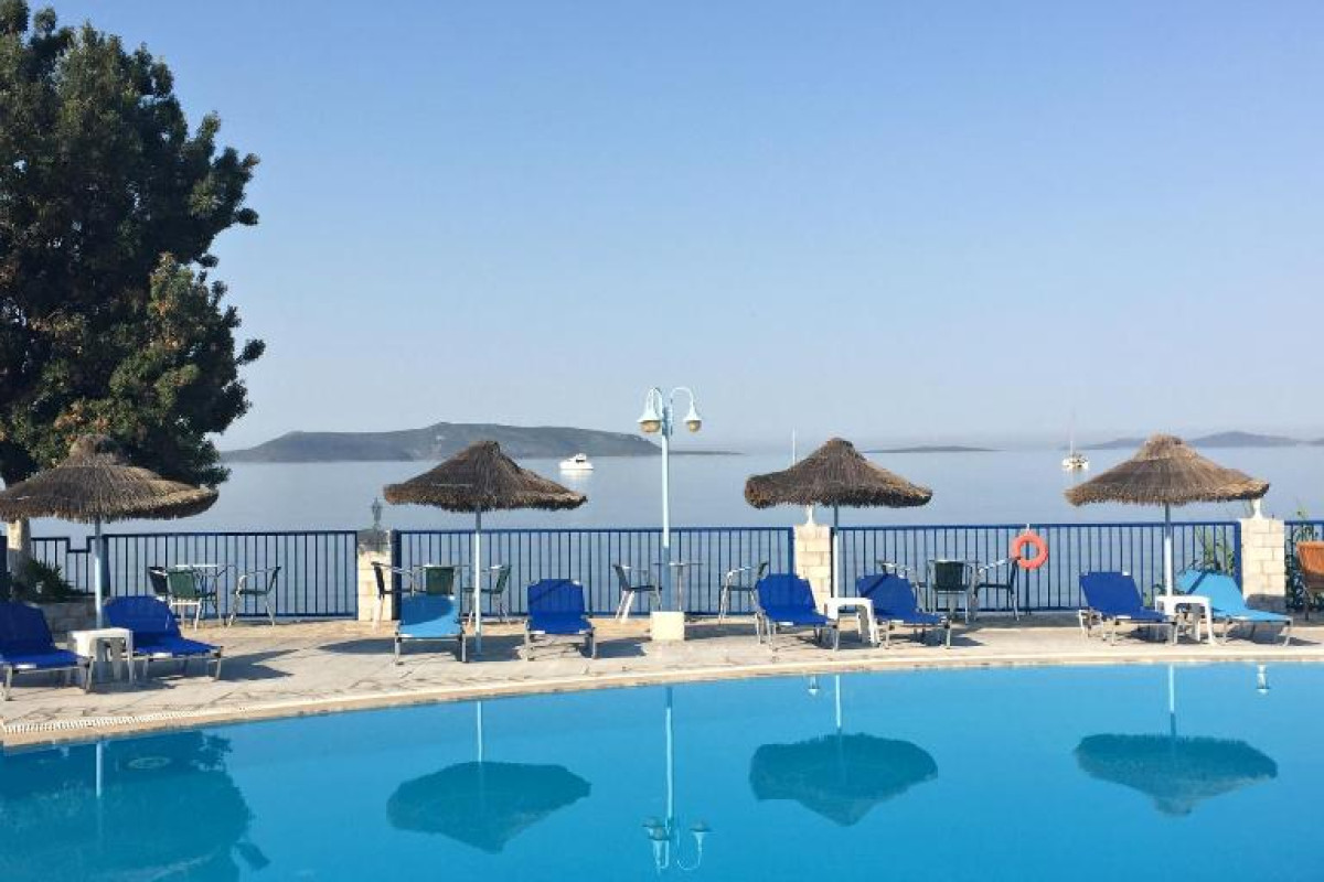 Golden Sun Hotel