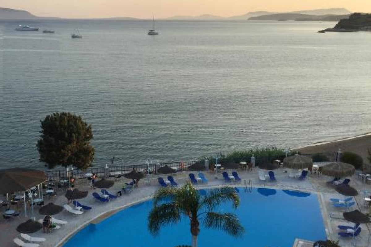 Golden Sun Hotel