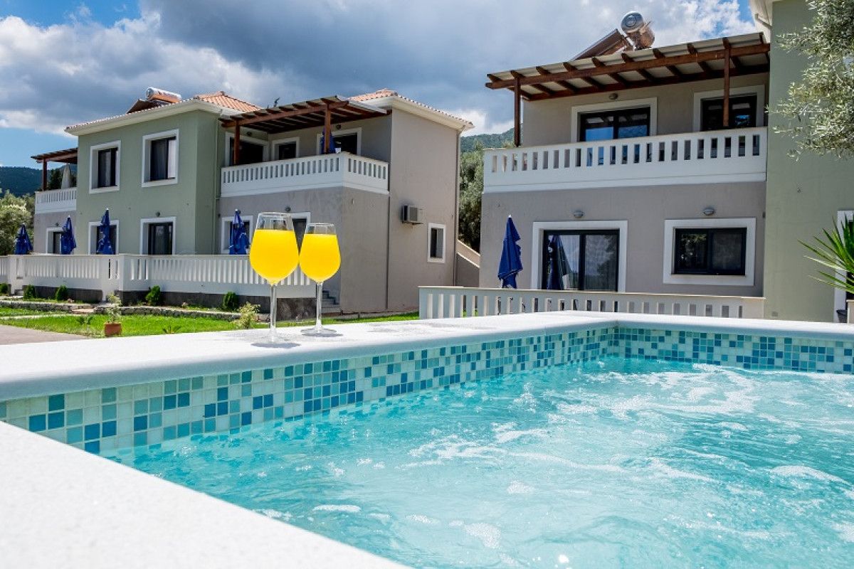 Golden Sun Villas