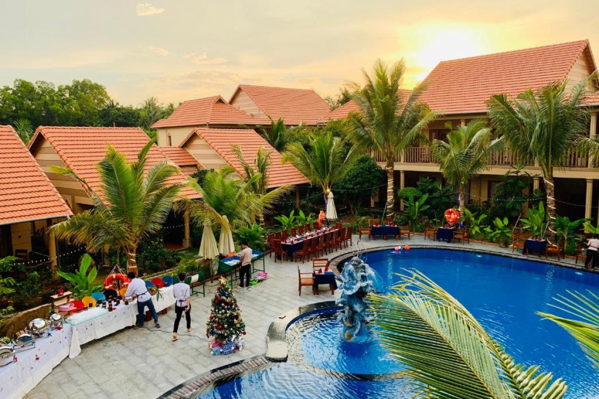 Golden Topaz Phu Quoc Resort