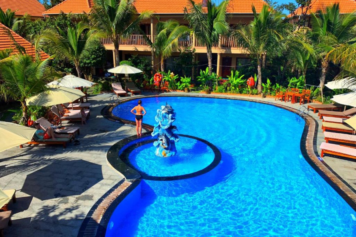 Golden Topaz Phu Quoc Resort