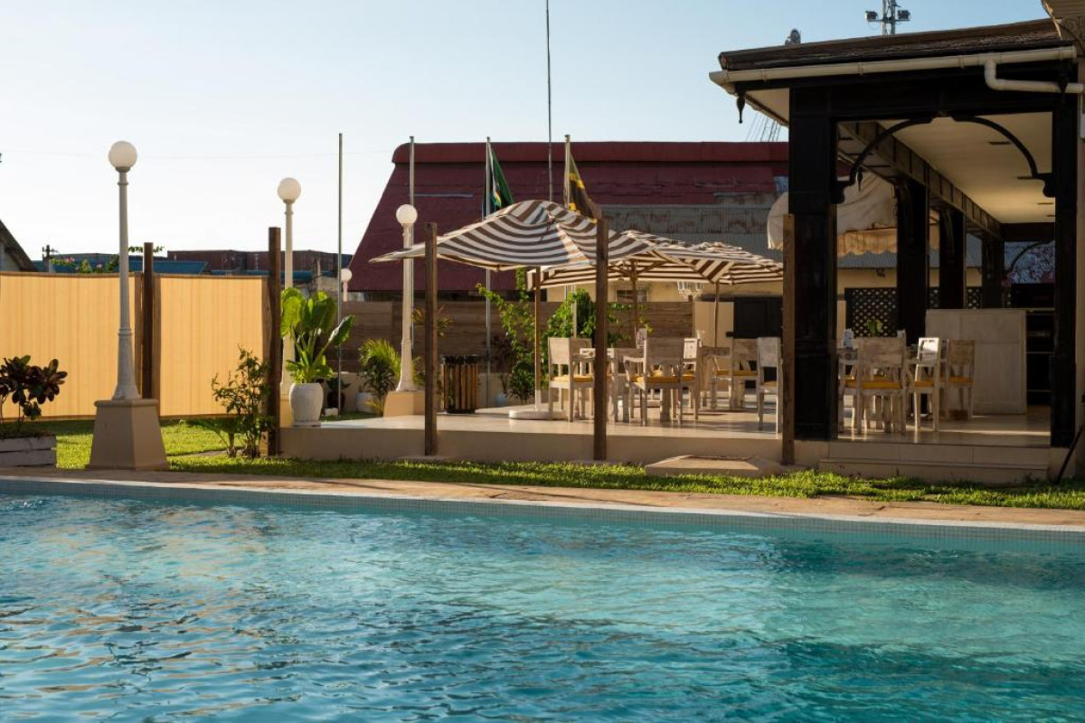 Golden Tulip Stone Town Boutique