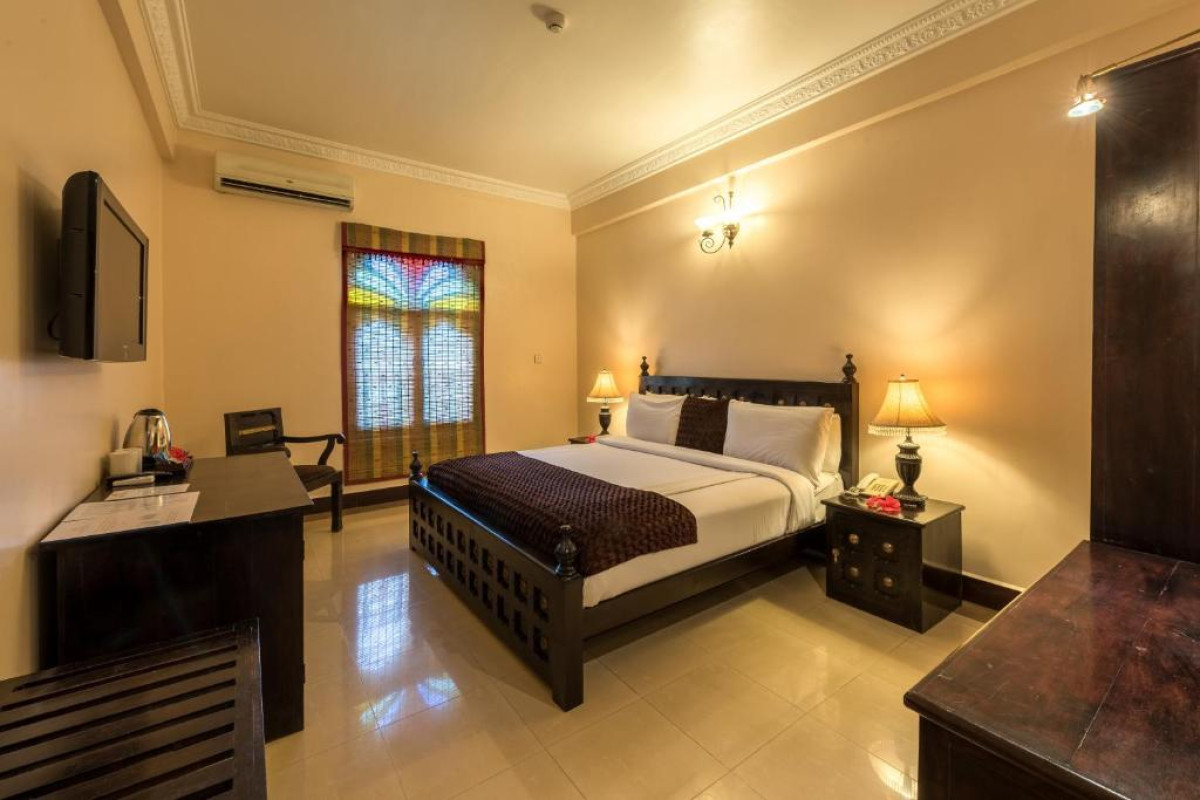 Golden Tulip Stone Town Boutique