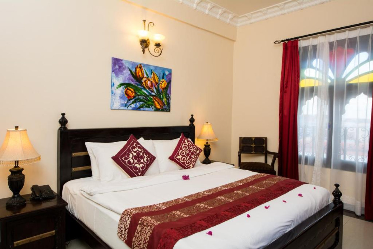 Golden Tulip Stone Town Boutique