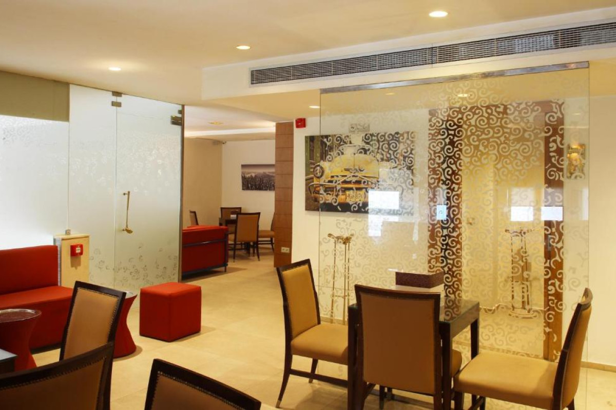 GOLF ROYAL HOTEL