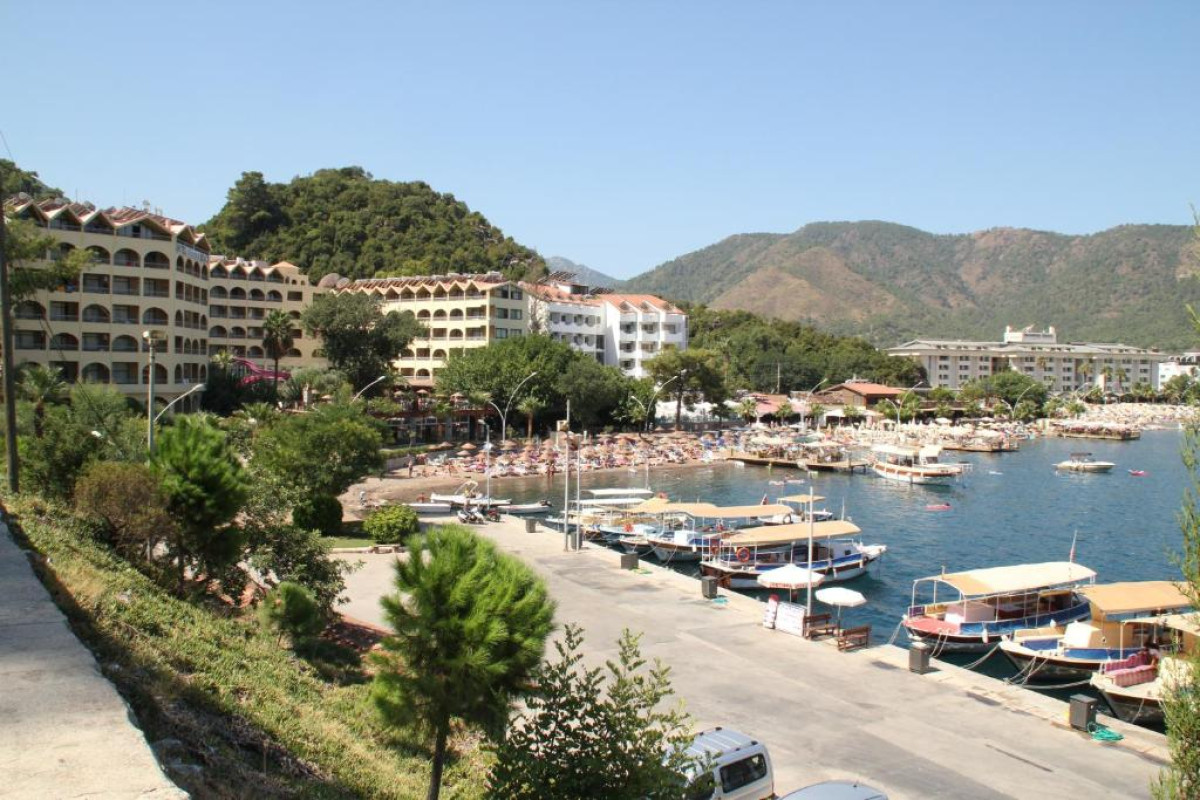 Hotel Golmar Beach