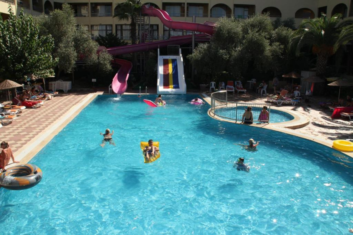 Hotel Golmar Beach