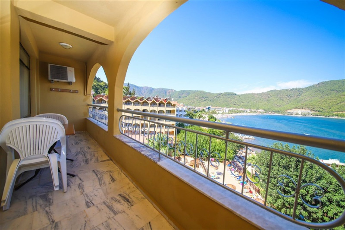 GOLMAR BEACH HOTEL