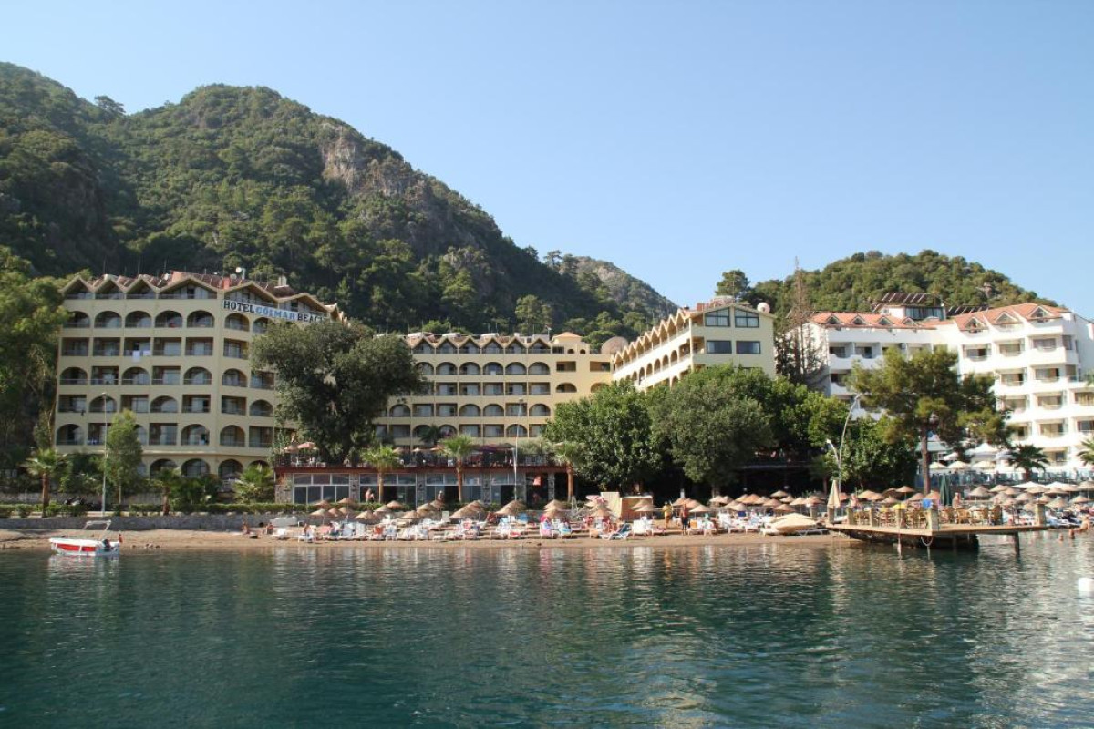 Hotel Golmar Beach